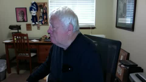 Snapshot of dirtrider195080438 chatting on 05/27/26, 02:36 dirtrider195080438 online show from 05/27/26, 02:36