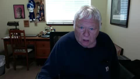 Snapshot of dirtrider195080438 chatting on 05/29/26, 06:50 dirtrider195080438 online show from 05/29/26, 06:50