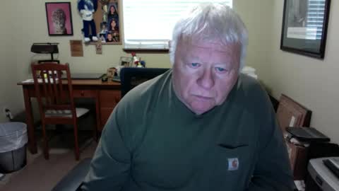 Snapshot of dirtrider195080438 chatting on 06/02/26, 07:27 dirtrider195080438 online show from 06/02/26, 07:27