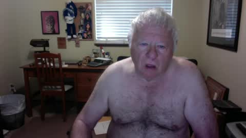 Snapshot of dirtrider195080438 chatting on 06/16/26, 01:36 dirtrider195080438 online show from 06/16/26, 01:36