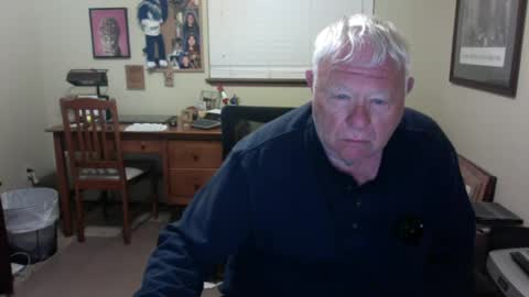 Snapshot of dirtrider195080438 chatting on 06/22/26, 05:48 dirtrider195080438 online show from 06/22/26, 05:48