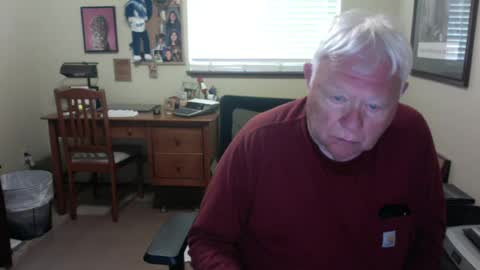 Snapshot of dirtrider195080438 chatting on 06/22/26, 08:06 dirtrider195080438 online show from 06/22/26, 08:06