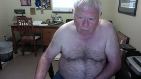Snapshot of dirtrider195080438 chatting on 07/08/26, 10:25 dirtrider195080438 online show from 07/08/26, 10:25
