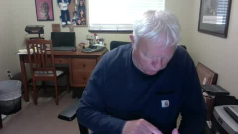 Snapshot of dirtrider195080438 chatting on 07/13/26, 11:07 dirtrider195080438 online show from 07/13/26, 11:07