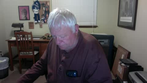 Snapshot of dirtrider195080438 chatting on 07/19/26, 05:22 dirtrider195080438 online show from 07/19/26, 05:22
