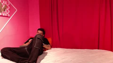 Snapshot of dirty_couple26_ chatting on 01/10/26, 06:31 dirty_couple26_ online show from 01/10/26, 06:31