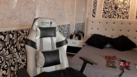 Violet online show from 01/20/25, 08:50