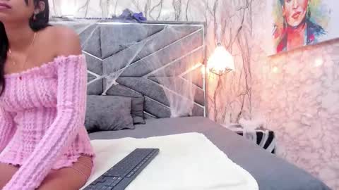 Snapshot of dirty_miia chatting on 10/24/25, 12:34 MIA  online show from 10/24/25, 12:34