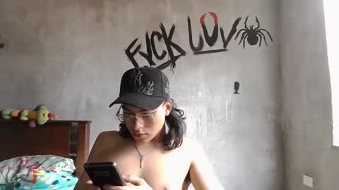 dirty model online show from 03/25/26, 10:05