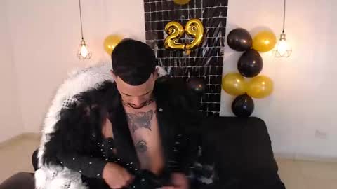 Snapshot of dirtybhot chatting on 12/18/24, 02:21 I just want to be happy online show from 12/18/24, 02:21