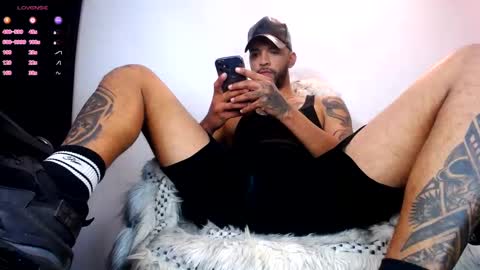 Snapshot of dirtybhot chatting on 10/01/25, 03:34 I just want to be happy online show from 10/01/25, 03:34