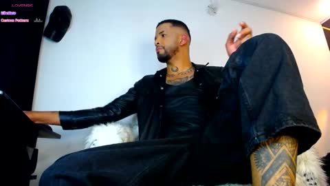 Snapshot of dirtybhot chatting on 10/08/25, 02:42 I just want to be happy online show from 10/08/25, 02:42