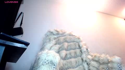 Snapshot of dirtybhot chatting on 11/01/25, 02:35 I just want to be happy online show from 11/01/25, 02:35