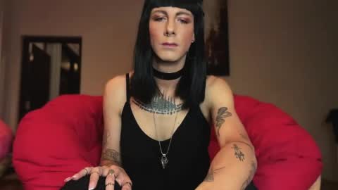 Snapshot of dirtyboi667 chatting on 06/07/26, 08:45 Shanti online show from 06/07/26, 08:45