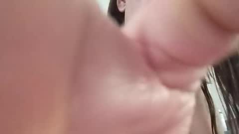 dirtygurl417898 online show from 01/05/26, 06:22