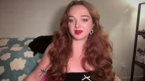 Snapshot of dirtylaneyjane chatting on 12/15/24, 06:18 Laney Jane online show from 12/15/24, 06:18