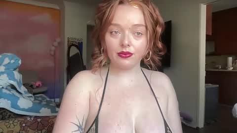 Snapshot of dirtylaneyjane chatting on 01/01/25, 09:41 Laney Jane online show from 01/01/25, 09:41