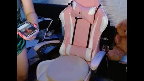 Snapshot of dirtylexa31 chatting on 01/19/25, 06:21 LEXA online show from 01/19/25, 06:21