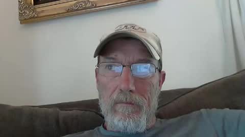 Snapshot of dirtynastyoldman chatting on 03/10/25, 10:02 dirtynastyoldman online show from 03/10/25, 10:02