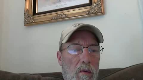 Snapshot of dirtynastyoldman chatting on 03/11/25, 06:19 dirtynastyoldman online show from 03/11/25, 06:19