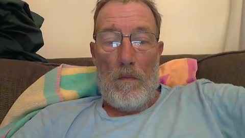 Snapshot of dirtynastyoldman chatting on 09/16/25, 02:23 dirtynastyoldman online show from 09/16/25, 02:23