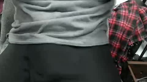 Snapshot of dirtytalkmke chatting on 01/06/25, 09:32 dirtytalkmke online show from 01/06/25, 09:32