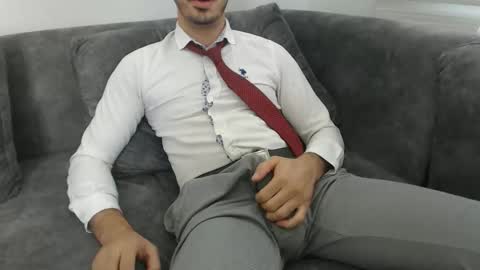 Snapshot of dirtyybooyy77 chatting on 10/03/25, 08:33 dirtyybooyy77 online show from 10/03/25, 08:33