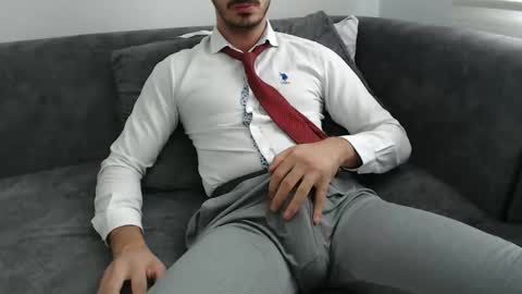 Snapshot of dirtyybooyy77 chatting on 10/07/25, 09:28 dirtyybooyy77 online show from 10/07/25, 09:28