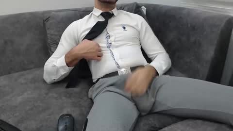 Snapshot of dirtyybooyy77 chatting on 10/09/25, 06:28 dirtyybooyy77 online show from 10/09/25, 06:28