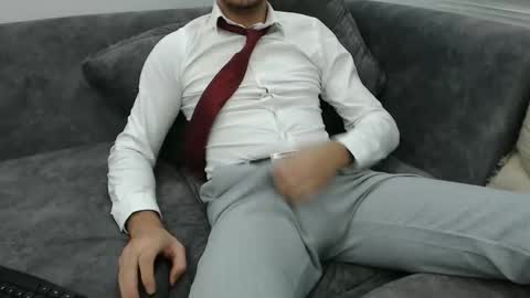 Snapshot of dirtyybooyy77 chatting on 10/28/25, 06:54 dirtyybooyy77 online show from 10/28/25, 06:54