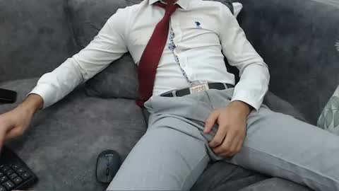 Snapshot of dirtyybooyy77 chatting on 11/09/25, 07:01 dirtyybooyy77 online show from 11/09/25, 07:01