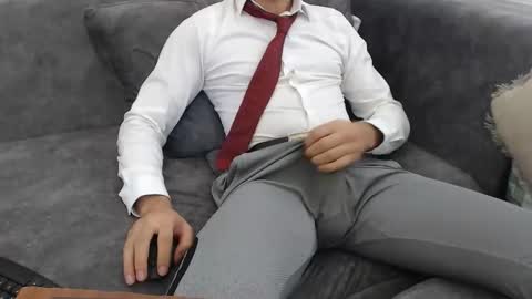 Snapshot of dirtyybooyy77 chatting on 11/13/25, 10:47 dirtyybooyy77 online show from 11/13/25, 10:47