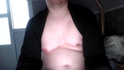 Snapshot of disabledgayonwheels33 chatting on 11/01/25, 02:52 Disabledguy34 online show from 11/01/25, 02:52