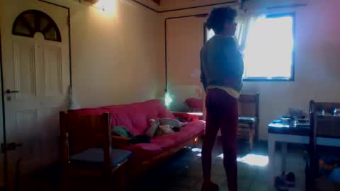 Snapshot of discretopasivo chatting on 10/13/25, 04:51 discretopasivo online show from 10/13/25, 04:51