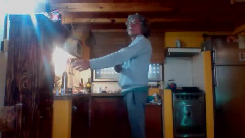 discretopasivo online show from 04/05/26, 06:05