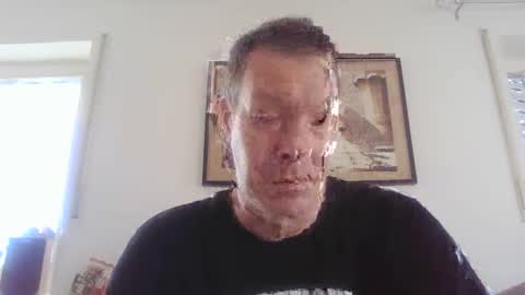 Snapshot of disney0988 chatting on 12/25/24, 10:06 disney0988 online show from 12/25/24, 10:06