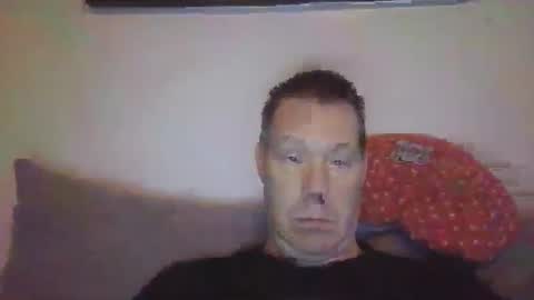 Snapshot of disney0988 chatting on 12/27/24, 06:14 disney0988 online show from 12/27/24, 06:14