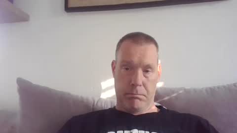 Snapshot of disney0988 chatting on 09/16/25, 03:35 disney0988 online show from 09/16/25, 03:35