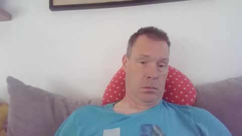 Snapshot of disney0988 chatting on 10/21/25, 07:09 disney0988 online show from 10/21/25, 07:09