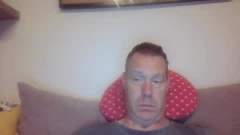 Snapshot of disney0988 chatting on 10/27/25, 05:33 disney0988 online show from 10/27/25, 05:33