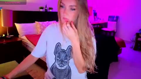 JASMINE online show from 09/15/25, 06:13