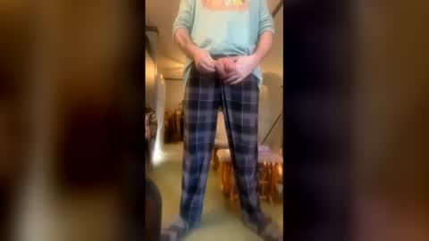 Snapshot of dispencer74 chatting on 02/15/26, 10:50 dispencer74 online show from 02/15/26, 10:50