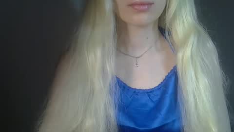 DitaMilton online show from 02/17/26, 08:15