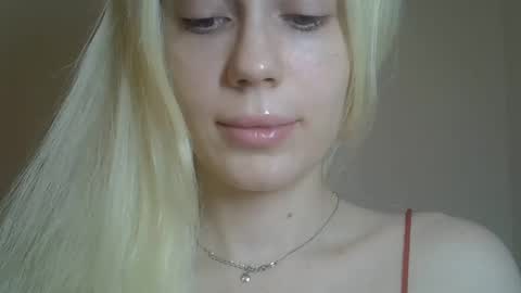 DitaMilton online show from 03/10/26, 08:03