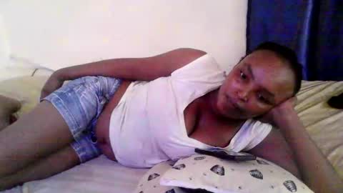 Snapshot of diva_cheupe chatting on 04/24/26, 06:21 diva_cheupe online show from 04/24/26, 06:21