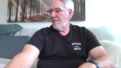 divadsialb online show from 03/22/26, 06:44