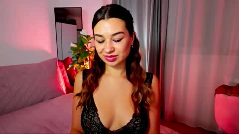 Snapshot of divetagrace chatting on 11/07/25, 10:43 Tia online show from 11/07/25, 10:43