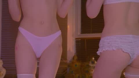 Eva and Lucia online show from 03/16/26, 12:17