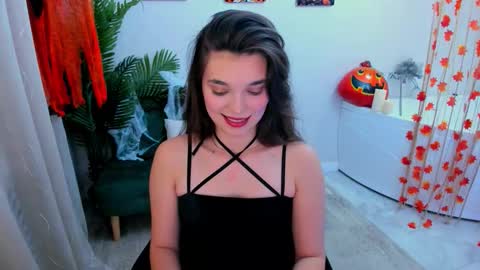 Snapshot of divineamour chatting on 10/27/25, 12:09 Hannah online show from 10/27/25, 12:09