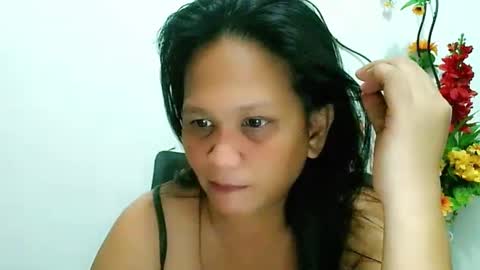 Snapshot of divinegrace10 chatting on 02/04/25, 12:29     Divine Grace Close To Your Hear online show from 02/04/25, 12:29